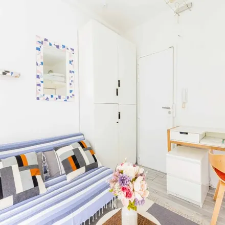Rent this studio apartment on Grenouilles in Allée du jardin, 75005 Paris