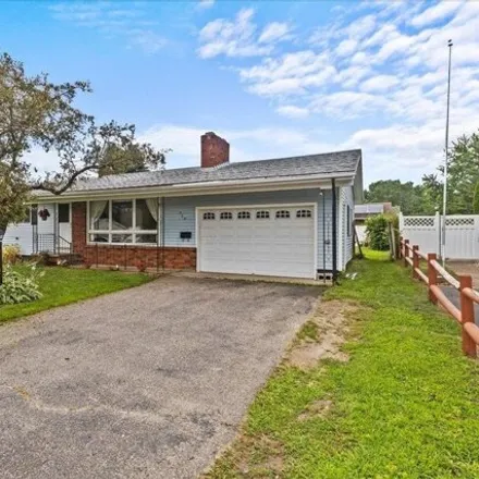 Buy this 3 bed house on 364 North St in Winooski, Vermont
