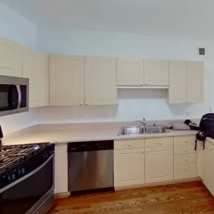 Rent this 2 bed apartment on #1106,21 West Chestnut Street in Near North Side, Chicago