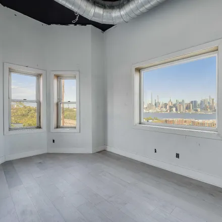 Rent this 3 bed loft on 1 Lincoln Place in Weehawken, NJ 07086