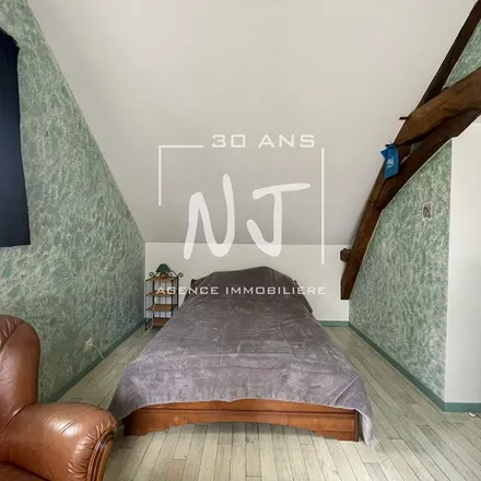 Rent this 5 bed apartment on 29 Rue Saint-Julien in 49051 Angers, France