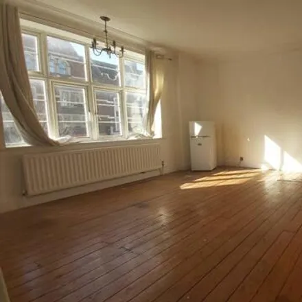 Rent this 1 bed house on Becmead Avenue in Streatham High Road, London