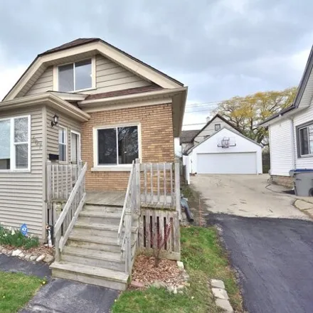 Buy this 3 bed house on 607 South Oak Park Court in Milwaukee, WI 53214