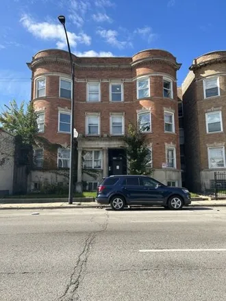 Rent this 4 bed apartment on 3656-3658 South Indiana Avenue in Chicago, IL 60653