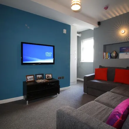 Rent this 1 bed apartment on Top 365 in 64 Lenton Boulevard, Nottingham
