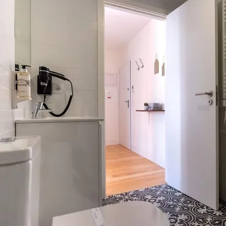 Rent this studio apartment on Porto