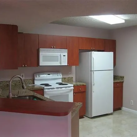 Image 5 - 8849 Alpinia Drive, Coral Springs, FL 33067, USA - Apartment for rent