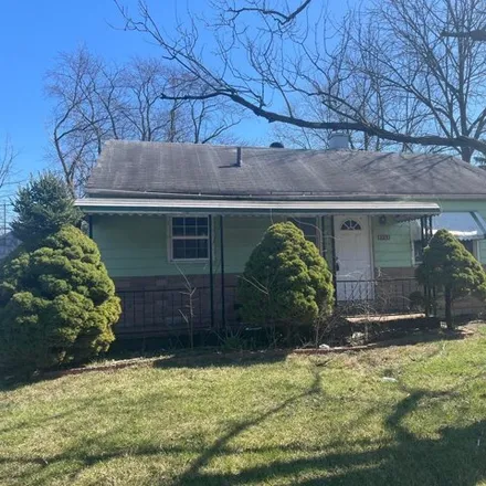 Buy this 2 bed house on 3378 Karl Road in Columbus, OH 43224