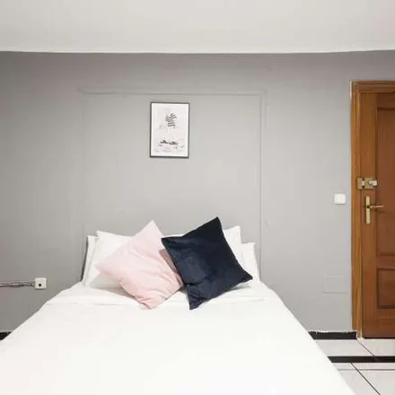 Rent this 11 bed apartment on Madrid in Calle del Duque de Rivas, 7