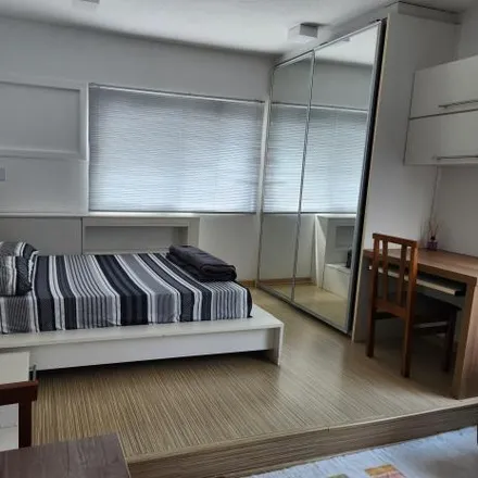 Rent this 1 bed apartment on Banco Santander in Avenida Visconde de Guarapuava 1930, Centro
