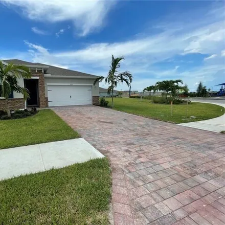 Image 2 - unnamed road, Cape Coral, FL 33991, USA - House for rent