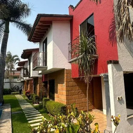 Rent this 3 bed house on Privada Lorenzo Vázquez in Potrero Verde, 62450 Cuernavaca