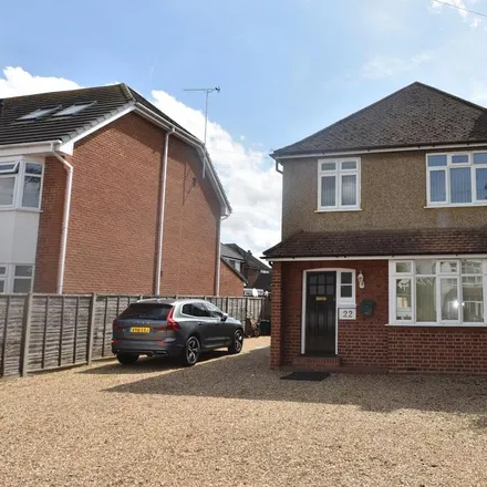 Image 1 - Victoria Road, Eton Wick, SL4 6LY, United Kingdom - House for rent