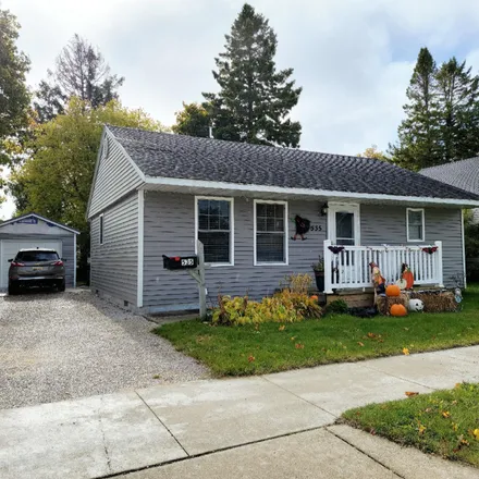 Buy this 2 bed house on 535 Garden Avenue in Manistique, MI 49854
