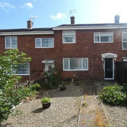 Rent this 3 bed townhouse on Briardale in Bedlington, NE22 6EH