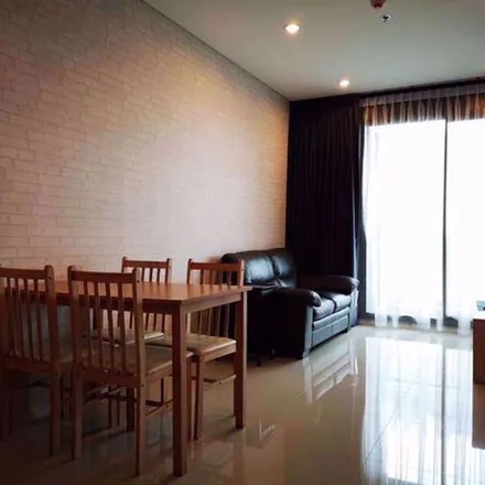 Rent this 1 bed apartment on Phetchaburi Road in Huai Khwang District, Bangkok 10310