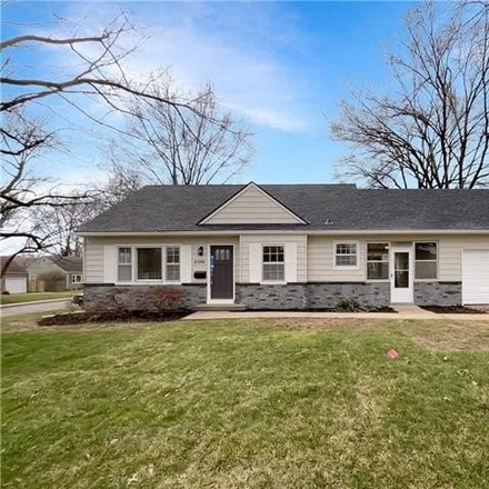 Buy this 2 bed house on 4986 Rosewood Drive in Roeland Park, Johnson County