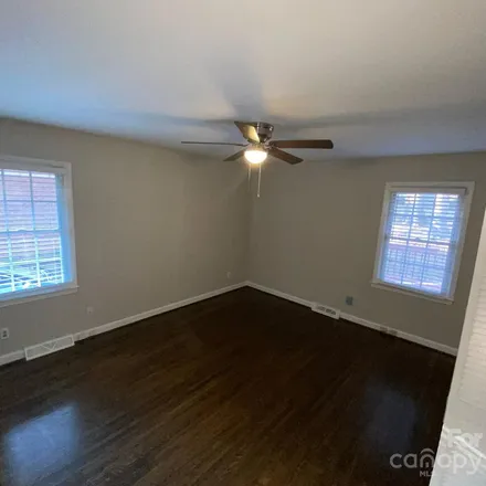 Rent this 3 bed apartment on 1427 Woodberry Road in Fox Run, Charlotte