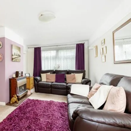 Image 2 - Westfield Close, Backwell, BS48 3NQ, United Kingdom - Duplex for sale
