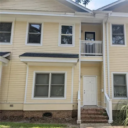 Rent this 3 bed townhouse on 115 North Julia Street in Mobile, AL 36604