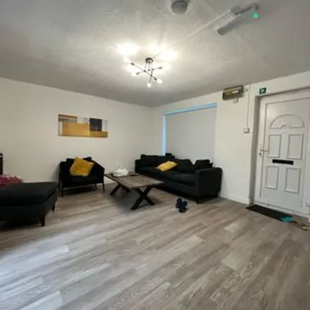 Image 1 - Raddlebarn Road, Stirchley, B29 6UL, United Kingdom - Apartment for rent