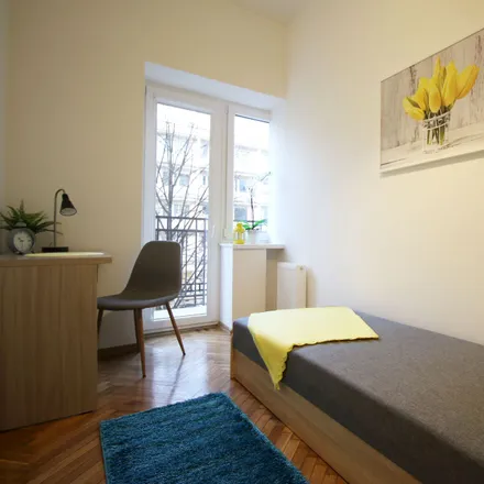 Rent this 5 bed room on Gabriela Narutowicza 79d in 90-142 Łódź, Poland