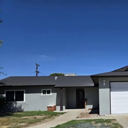 Buy this 3 bed house on 462 West Spring Lane in Lemoore, CA 93245