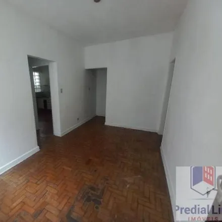 Rent this 2 bed house on Rua Teodureto Souto 932 in Cambuci, São Paulo - SP
