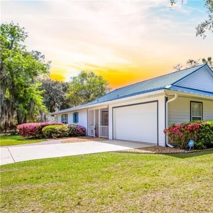 Image 5 - Lakeshore Drive, Starke, FL 32091, USA - House for sale