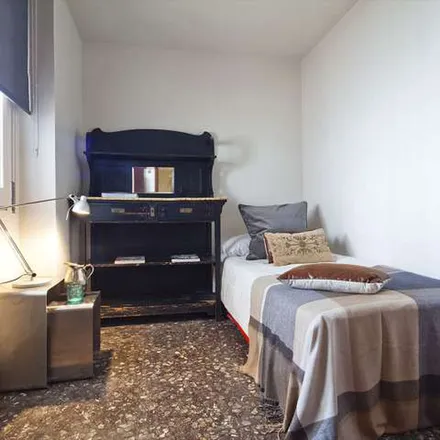 Rent this 4 bed apartment on Infinity in Passeig de la Bonanova, 08001 Barcelona
