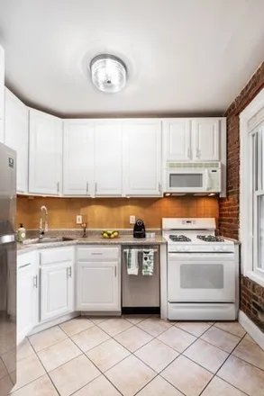 Image 3 - 261 West 22nd Street, New York, NY 10011, USA - Townhouse for sale