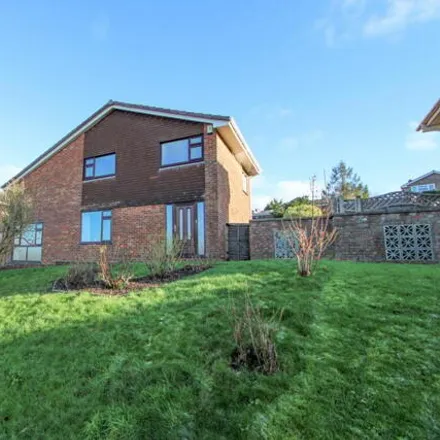 Buy this 4 bed house on Goldcrest Road in Wapley, BS37 6XL