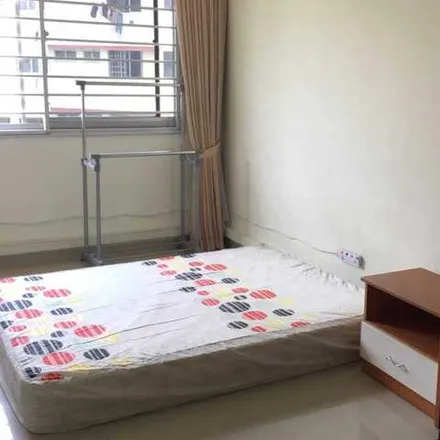 Rent this 1 bed room on 51 Telok Blangah Drive in Blangah View, Singapore 100051