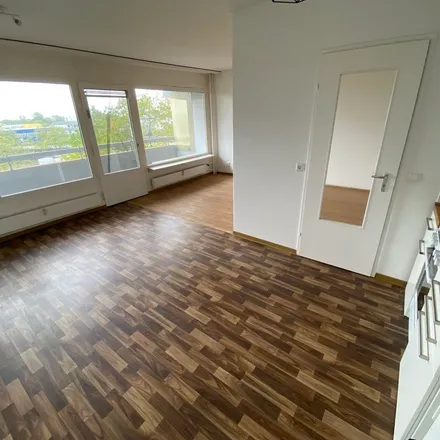 Image 5 - Charlottenburger Chaussee 115, 13597 Berlin, Germany - Apartment for rent