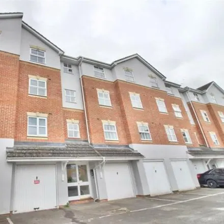 Image 1 - 54 Elm Park, Reading, RG30 2HX, United Kingdom - Room for rent