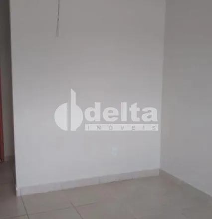 Buy this 2 bed apartment on Avenida Brigadeiro Sampaio in Daniel Fonseca, Uberlândia - MG