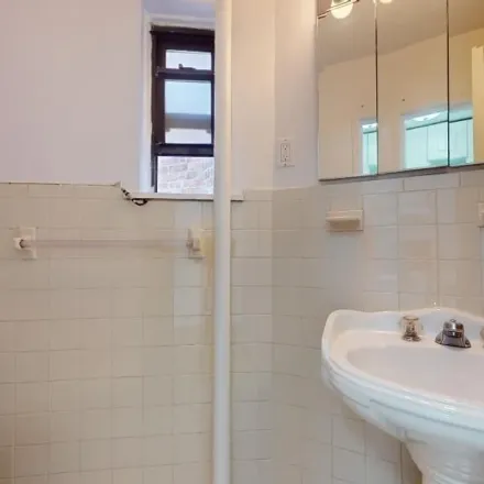 Rent this 1 bed apartment on 333 East 84th Street in New York, NY 10028