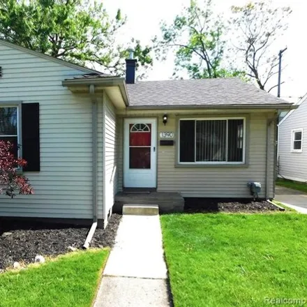 Rent this 3 bed house on 1390 East Chesterfield Street in Ferndale, MI 48220