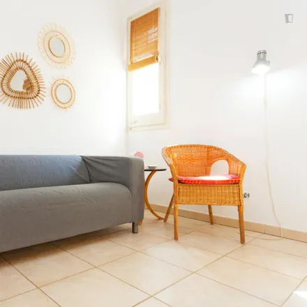 Image 4 - Carrer de Guitert, 08003 Barcelona, Spain - Apartment for rent