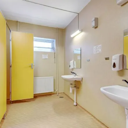 Rent this 1 bed apartment on Dalgasgade 45 in 6920 Videbæk, Denmark