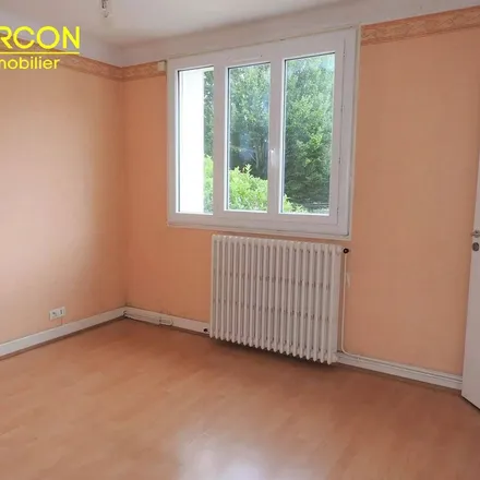 Rent this 2 bed apartment on Guéret in Creuse, France