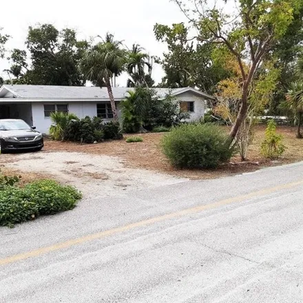 Buy this 3 bed house on Lighthouse Road in Sanibel, Lee County