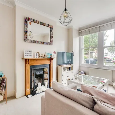 Rent this 2 bed townhouse on Beaumont Road in London, W4 5AF
