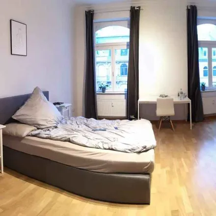 Rent this 4 bed apartment on Kaiserstraße 39 in 60329 Frankfurt, Germany