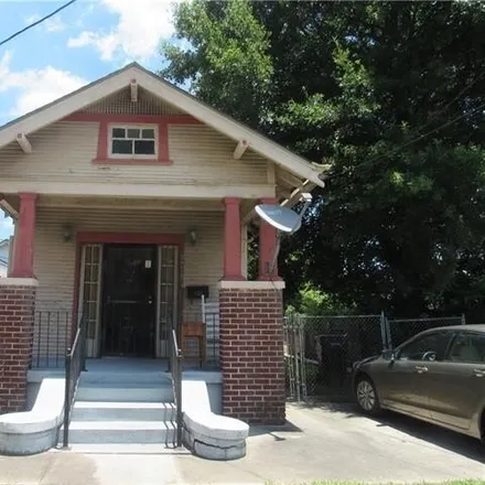Buy this 3 bed house on 8719 Fig St in New Orleans, Louisiana