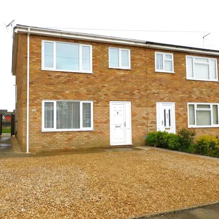Rent this 3 bed duplex on Willders Garth in Holbeach CP, PE12 7RB
