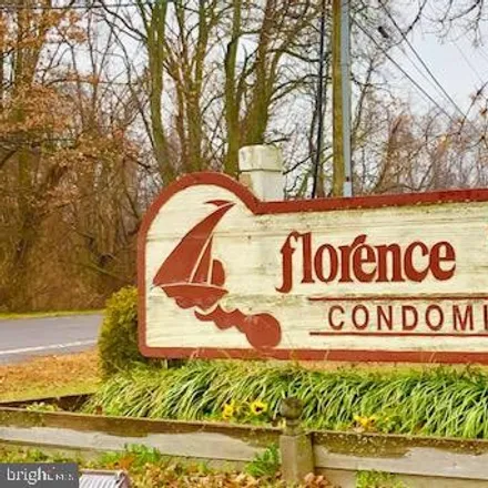 Buy this 1 bed apartment on 16 Florence Tollgate Place in Florence Township, NJ 08518