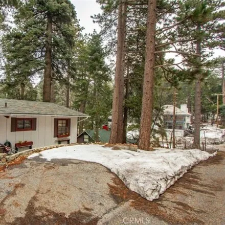 Image 1 - 31664 31595 Luring Pines Drive, Running Springs, CA 92382, USA - House for sale