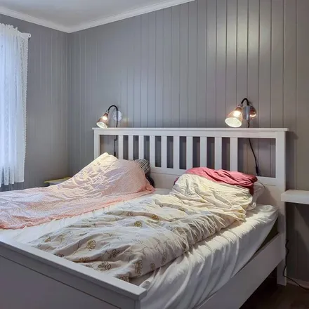 Rent this 3 bed house on 458 32 Färgelanda