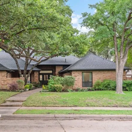 Image 2 - 2020 Wing Point Lane, Plano, TX 75093, USA - House for sale